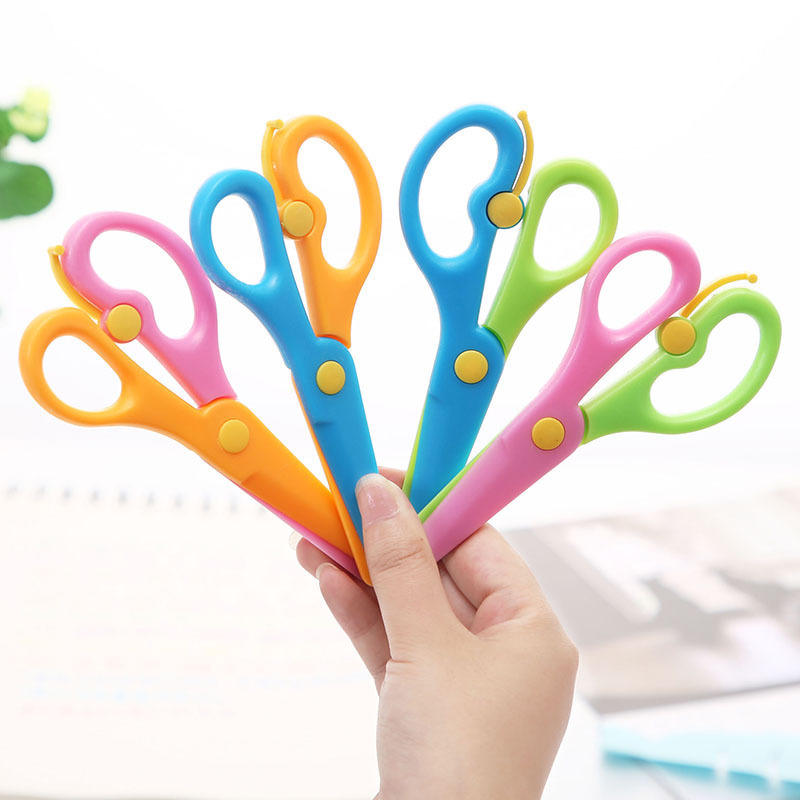 กรรไกรพลาสติกสำหรับเด็ก 10/20  - Art Craft Toddlers บทวิจารณ์และราคา